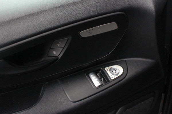 Mercedes-Benz Vito 190PK LANG 4X4 JB- EDITION FULL BLACK / AMG / SPOILER / VERLAGINGSVEREN / NAVIGATIE / SIDE- BARS / FULL / NAVI