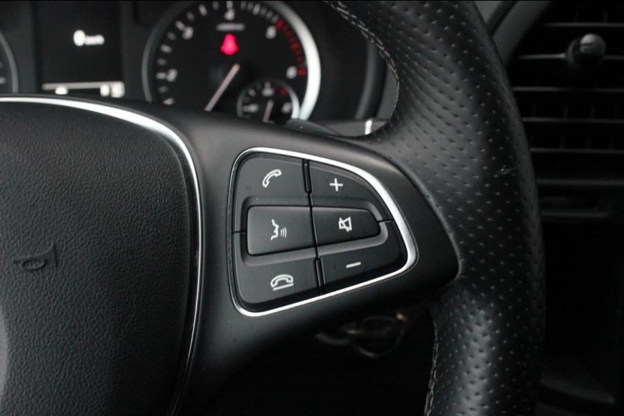 Mercedes-Benz Vito 190PK LANG 4X4 JB- EDITION FULL BLACK / AMG / SPOILER / VERLAGINGSVEREN / NAVIGATIE / SIDE- BARS / FULL / NAVI