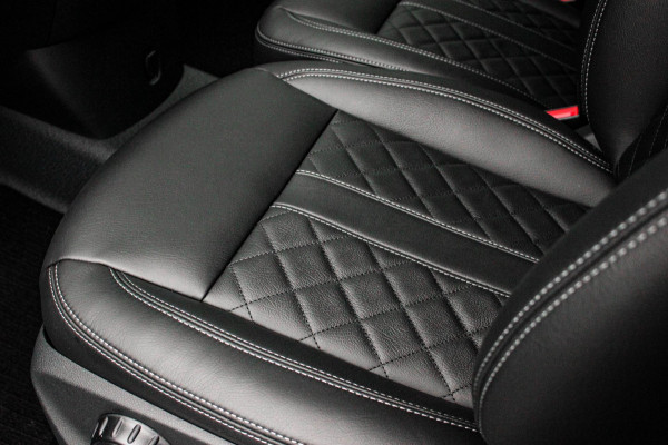 Mercedes-Benz Vito 190PK LANG 4X4 JB- EDITION FULL BLACK / AMG / SPOILER / VERLAGINGSVEREN / NAVIGATIE / SIDE- BARS / FULL / NAVI