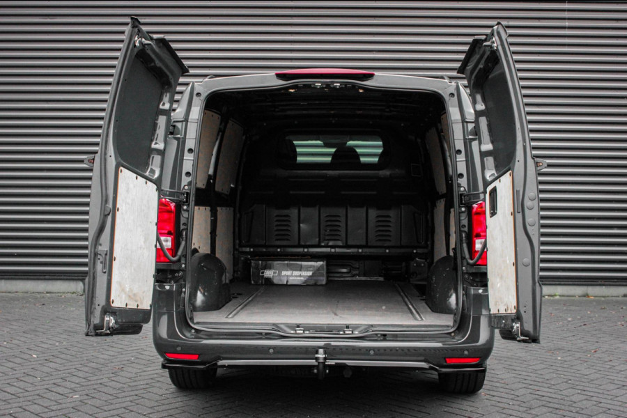 Mercedes-Benz Vito 190PK LANG 4X4 JB- EDITION FULL BLACK / AMG / SPOILER / VERLAGINGSVEREN / NAVIGATIE / SIDE- BARS / FULL / NAVI