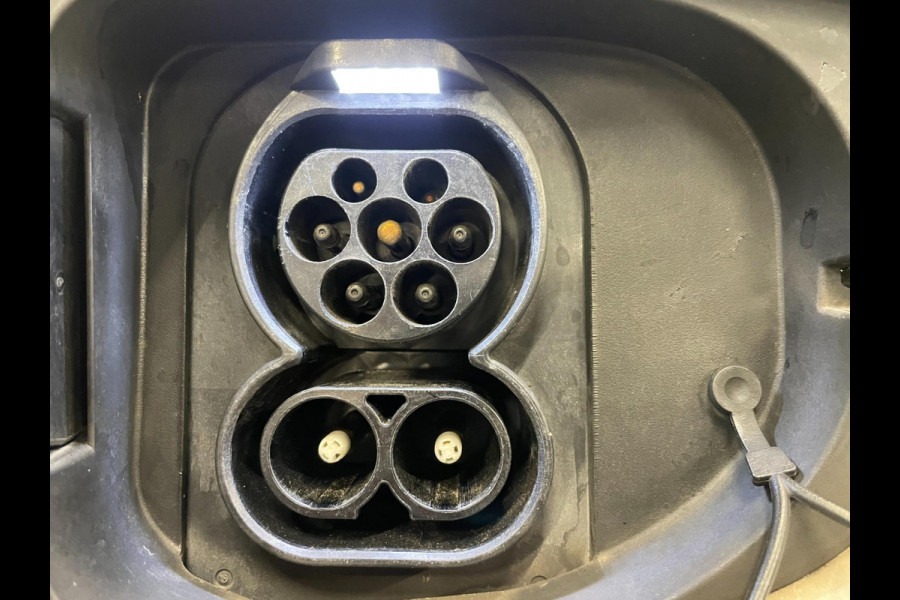 Kia e-Niro DynamicLine 64 kWh|NIEUWE LOGO|FACELIFT|3-FASE|1/2 LEDER|ACC|CARPLAY|CAMERA|STOELVERW|IN. BTW|1e EIG|NL-AUTO|NAP|