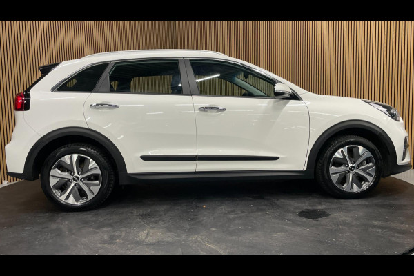 Kia e-Niro DynamicLine 64 kWh|NIEUWE LOGO|FACELIFT|3-FASE|1/2 LEDER|ACC|CARPLAY|CAMERA|STOELVERW|IN. BTW|1e EIG|NL-AUTO|NAP|