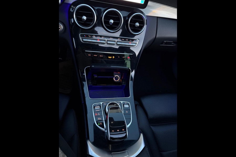 Mercedes-Benz C-Klasse |AMG- Facelift C63 | Pano | Navi