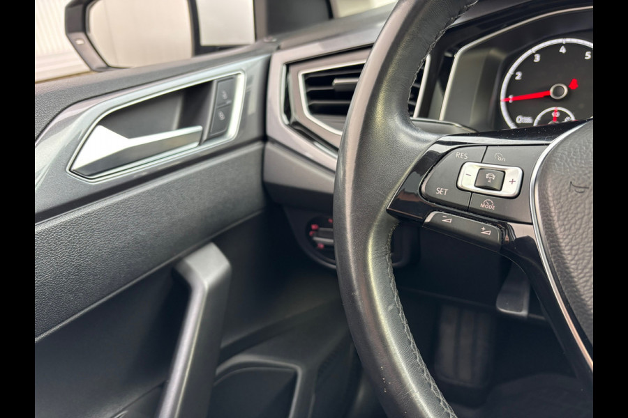 Volkswagen Polo 1.0 TSI Highline Business / Panorama dak