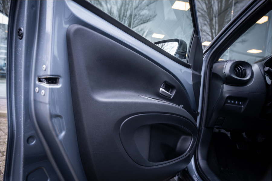 Toyota Aygo X 1.0 VVT-i S-CVT Play ** Navigatie ** Camera ** LM Velgen