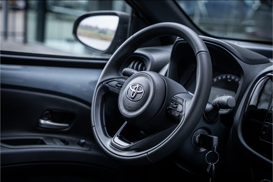 Toyota Aygo X 1.0 VVT-i S-CVT Play ** Navigatie ** Camera ** LM Velgen