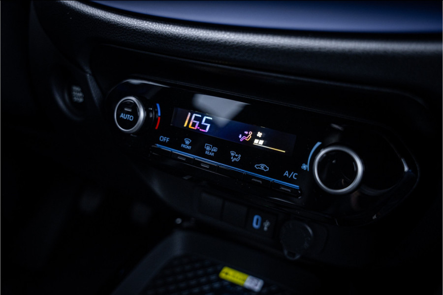 Toyota Aygo X 1.0 VVT-i MT Bi-Color ** Navigatie ** 17inch **