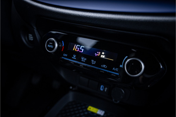 Toyota Aygo X 1.0 VVT-i MT Bi-Color ** Navigatie ** 17inch **