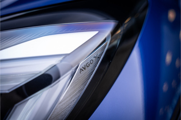 Toyota Aygo X 1.0 VVT-i MT Bi-Color ** Navigatie ** 17inch **