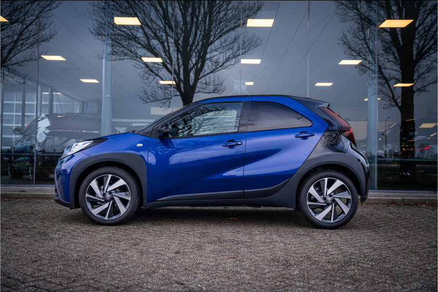 Toyota Aygo X 1.0 VVT-i MT Bi-Color ** Navigatie ** 17inch **