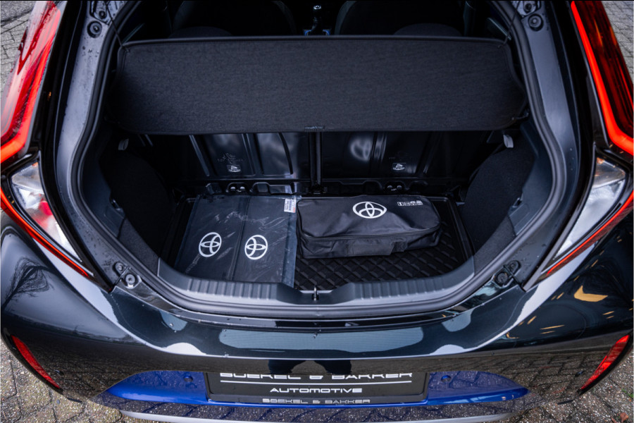 Toyota Aygo X 1.0 VVT-i MT Bi-Color ** Navigatie ** 17inch **