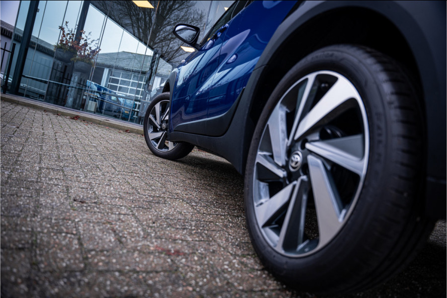 Toyota Aygo X 1.0 VVT-i MT Bi-Color ** Navigatie ** 17inch **