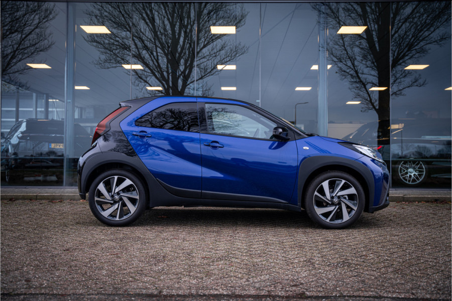 Toyota Aygo X 1.0 VVT-i MT Bi-Color ** Navigatie ** 17inch **