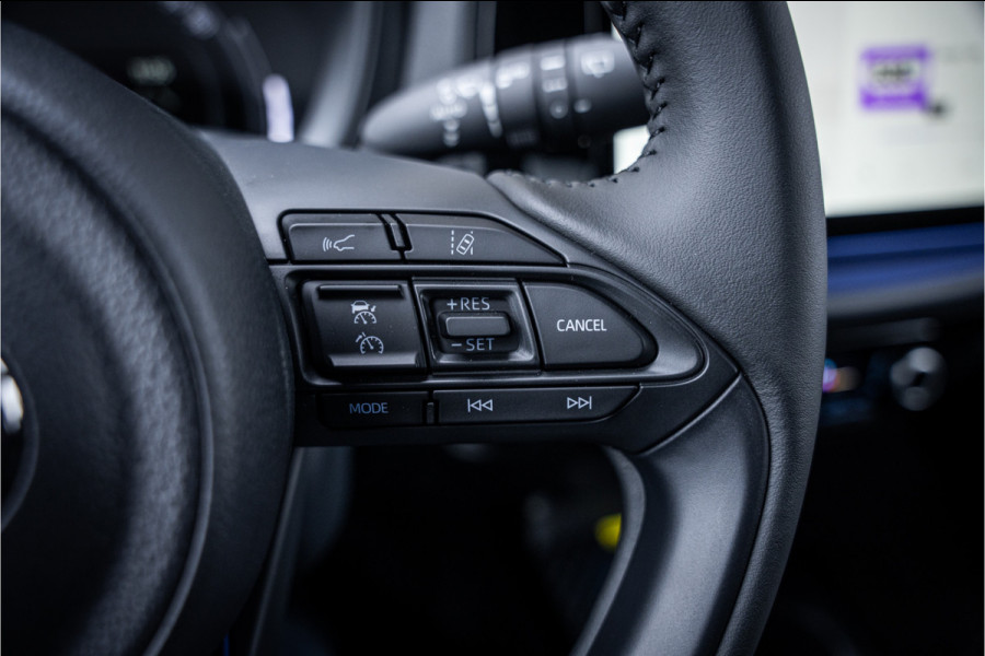 Toyota Aygo X 1.0 VVT-i MT Bi-Color ** Navigatie ** 17inch **