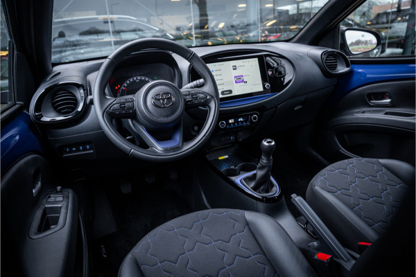 Toyota Aygo X 1.0 VVT-i MT Bi-Color ** Navigatie ** 17inch **