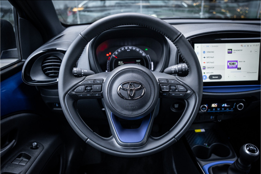 Toyota Aygo X 1.0 VVT-i MT Bi-Color ** Navigatie ** 17inch **