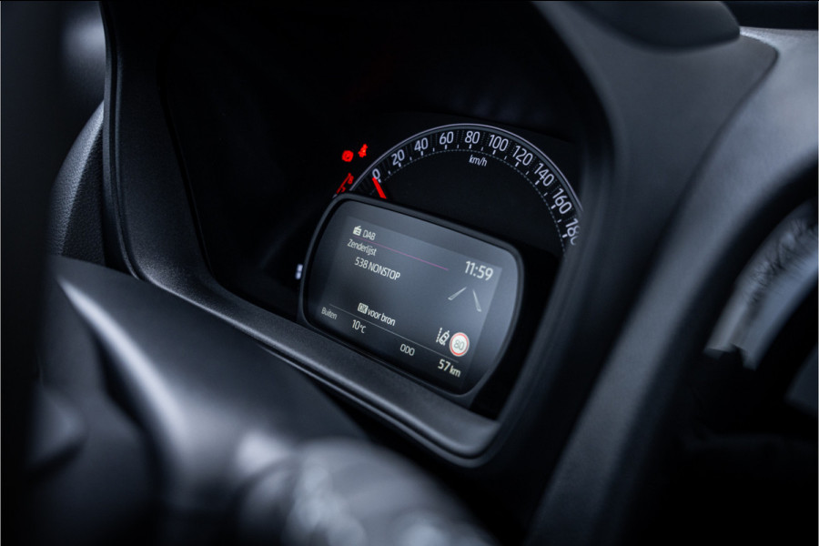Toyota Aygo X 1.0 VVT-i MT Bi-Color ** Navigatie ** 17inch **