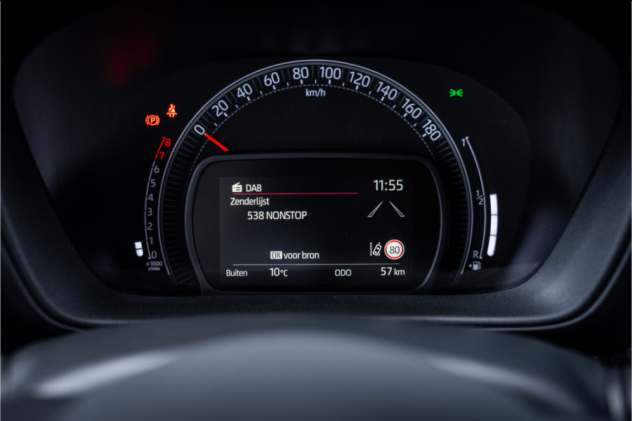 Toyota Aygo X 1.0 VVT-i MT Bi-Color ** Navigatie ** 17inch **