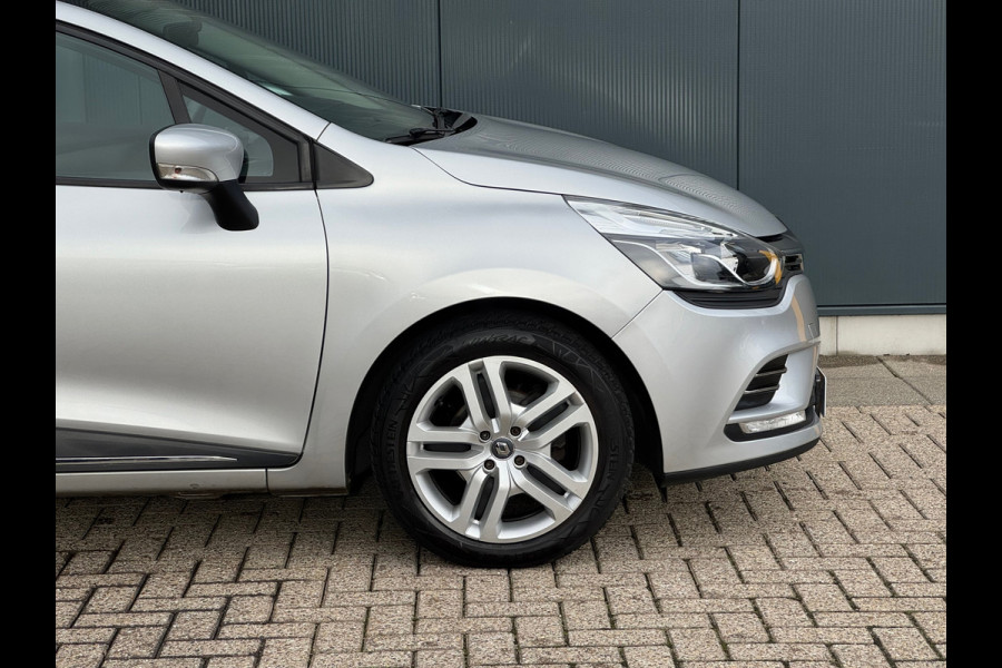 Renault Clio Estate 1.2 16V Life * Navigatie * Parkeersensoren * Cruise Control *