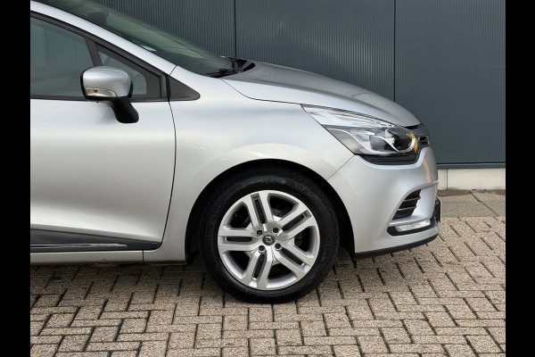 Renault Clio Estate 1.2 16V Life * Navigatie * Parkeersensoren * Cruise Control *