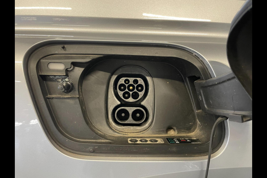 Audi Q4 e-tron 35 Advanced |55 kWh|CARPLAY|CLIMATE,CRUISE CONTROL|ACC|STOELVERW.|ELEK. KLEP|INCL. BTW|1e EIG.|NL-AUTO|NAP|