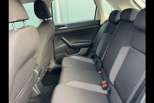 Volkswagen Polo 1.0 MPI * Carplay * Stoelverwarming * Cruise Control * Lichtmetalen Velgen *