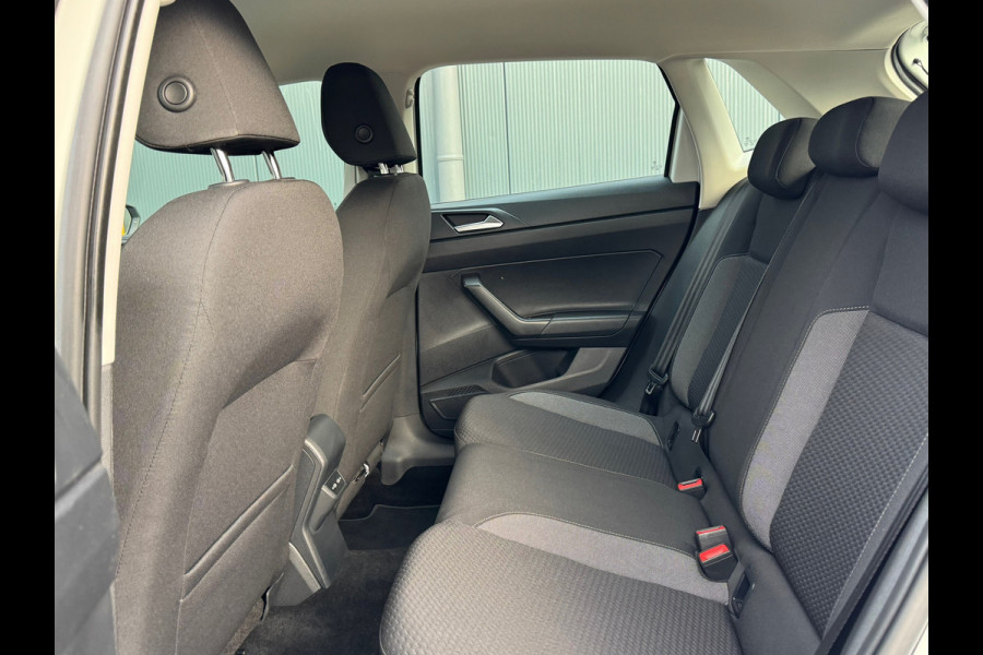 Volkswagen Polo 1.0 MPI * Carplay * Stoelverwarming * Cruise Control * Lichtmetalen Velgen *