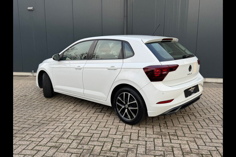 Volkswagen Polo 1.0 MPI * Carplay * Stoelverwarming * Cruise Control * Lichtmetalen Velgen *