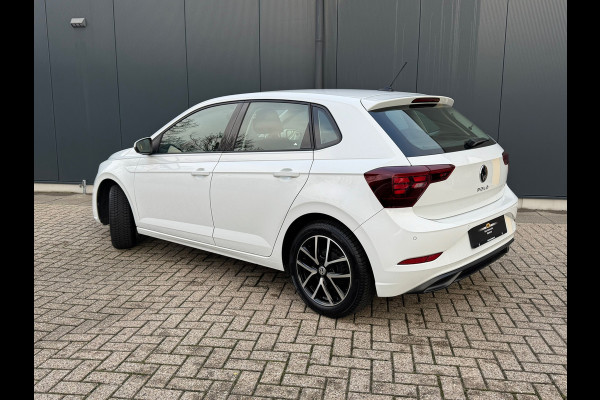 Volkswagen Polo 1.0 MPI * Carplay * Stoelverwarming * Cruise Control * Lichtmetalen Velgen *