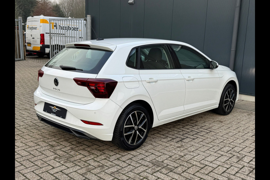 Volkswagen Polo 1.0 MPI * Carplay * Stoelverwarming * Cruise Control * Lichtmetalen Velgen *