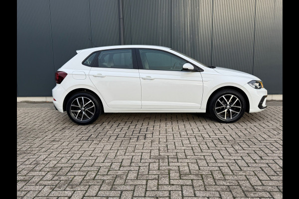Volkswagen Polo 1.0 MPI * Carplay * Stoelverwarming * Cruise Control * Lichtmetalen Velgen *