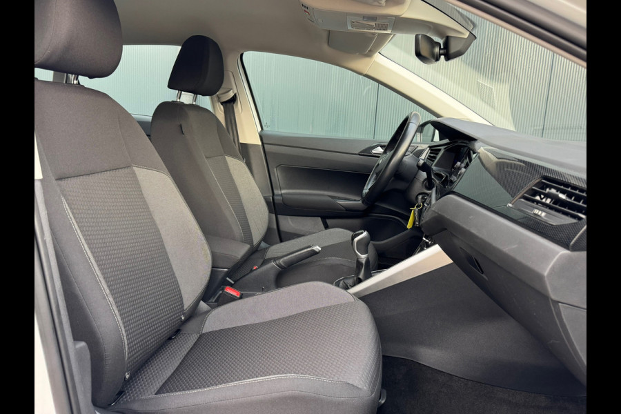 Volkswagen Polo 1.0 MPI * Carplay * Stoelverwarming * Cruise Control * Lichtmetalen Velgen *