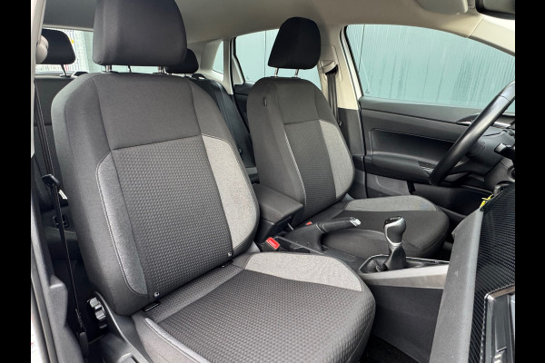 Volkswagen Polo 1.0 MPI * Carplay * Stoelverwarming * Cruise Control * Lichtmetalen Velgen *