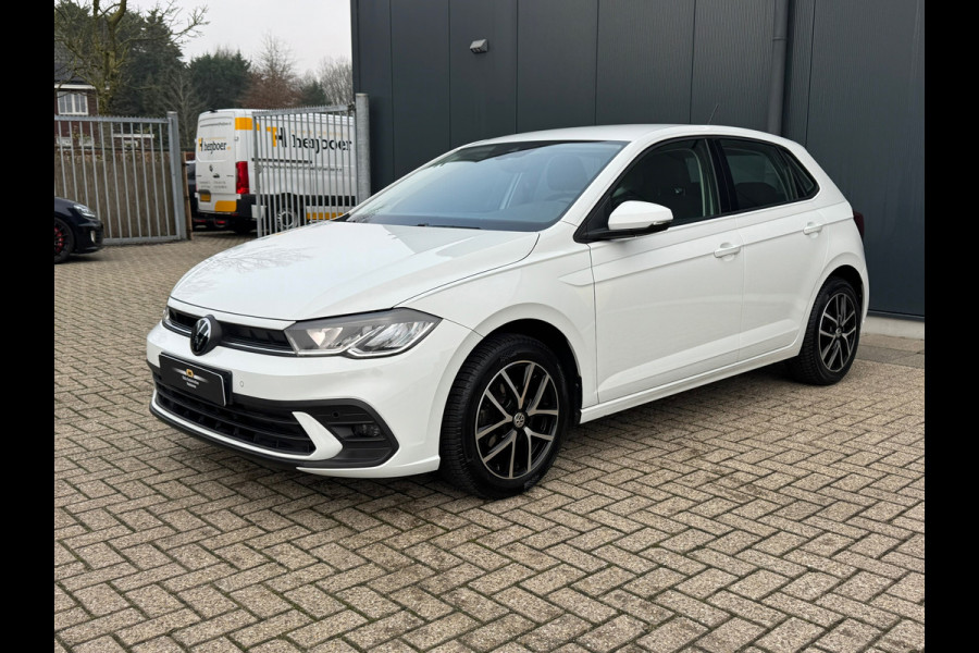 Volkswagen Polo 1.0 MPI * Carplay * Stoelverwarming * Cruise Control * Lichtmetalen Velgen *