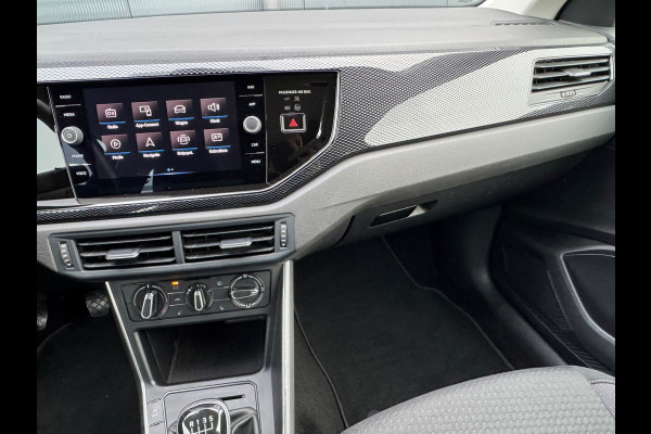 Volkswagen Polo 1.0 MPI * Carplay * Stoelverwarming * Cruise Control * Lichtmetalen Velgen *