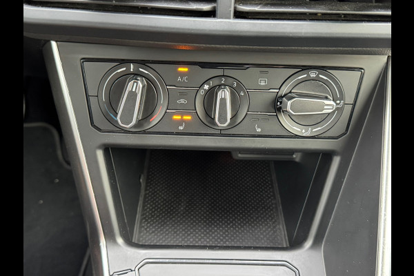 Volkswagen Polo 1.0 MPI * Carplay * Stoelverwarming * Cruise Control * Lichtmetalen Velgen *
