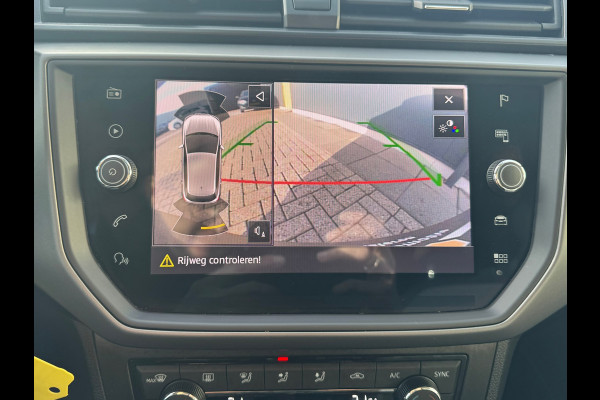 Seat Ibiza 1.0 TSI Style * Navigatie * Camera * Cruise Control * Lm Velgen *