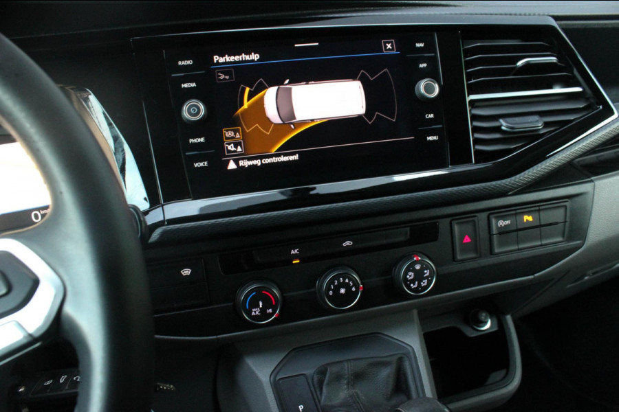 Volkswagen Transporter 2.0 TDI L2H1 150PK JB-EDITION DSG / PDC / VERLAGINGSVEREN / LEDEREN BEKLEDING / FULL / APPLE CARPLAY / NAVI