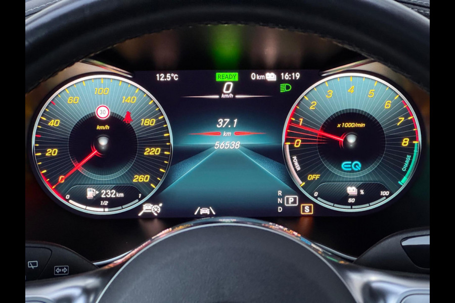 Mercedes-Benz GLC 300e 4MATIC Premium Plus Pano/Memory/360