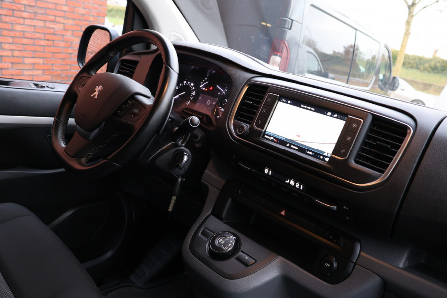 Peugeot Expert 2.0 BlueHDI 180 DC Premium 177 PK | Dubbel Cabine | CarPlay | Climate control | Trekhaak | F1 Flippers | 5-Zitter | Automaat | Nieuwe APK | NAP Logisch | Euro 6