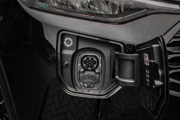 Ford E-Transit Cust. 340 L2H1 Limited 65 kWh 218PK / JB-EDITON / CAMERA / 328KM RANGE / APPLE CARPLAY /DRIVERS- PACK /FULL OPTION