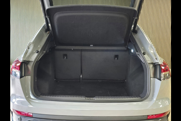 Audi Q4 Sportback e-tron 45 S Edition 82 kWh TREKHAAK CAMERA PARKEERSENSOREN VOOR EN ACHTER NAVI ADAPTIEVE CRUISE CONTROL