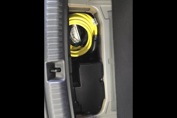 Audi Q4 Sportback e-tron 45 S Edition 82 kWh TREKHAAK CAMERA PARKEERSENSOREN VOOR EN ACHTER NAVI ADAPTIEVE CRUISE CONTROL