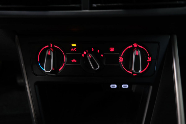 Volkswagen Polo 1.0 TSI Comfortline - N.A.P. Airco, Cruise, Navi, PDC.