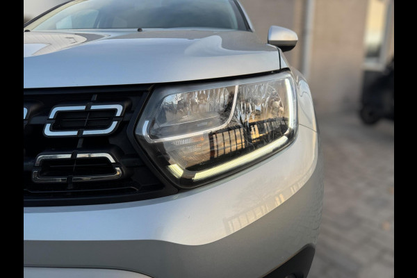 Dacia Duster 1.3 TCe Prestige TREKHAAK / CAMERA / PDC RONDOM / NAVIGATIE / LED / CARPLAY / PDC / NL AUTO