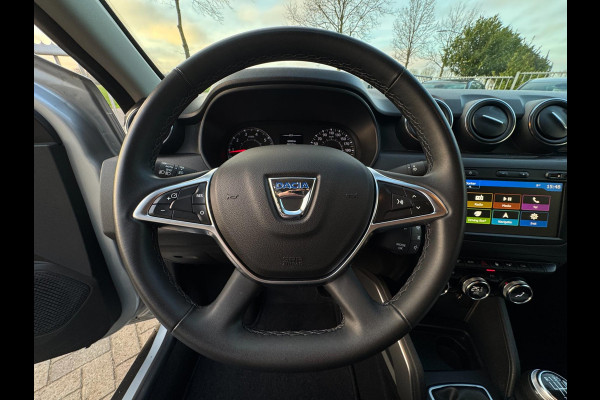 Dacia Duster 1.3 TCe Prestige TREKHAAK / CAMERA / PDC RONDOM / NAVIGATIE / LED / CARPLAY / PDC / NL AUTO