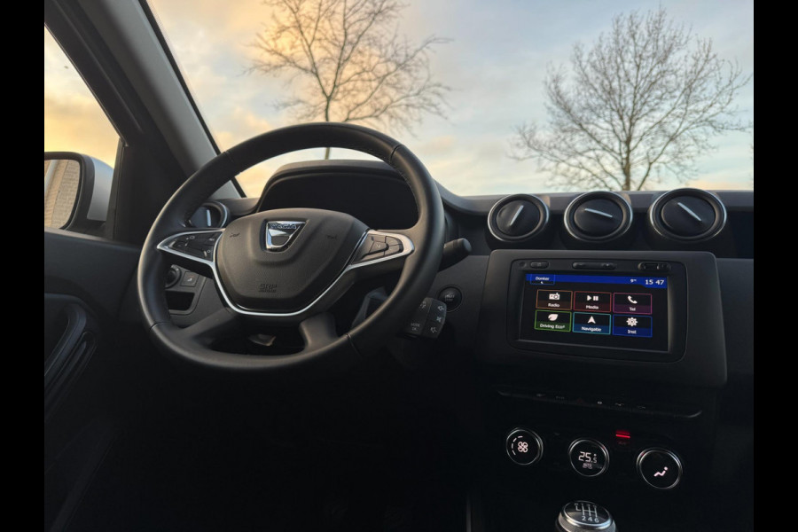 Dacia Duster 1.3 TCe Prestige TREKHAAK / CAMERA / PDC RONDOM / NAVIGATIE / LED / CARPLAY / PDC / NL AUTO