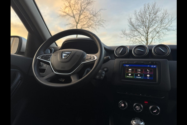 Dacia Duster 1.3 TCe Prestige TREKHAAK / CAMERA / PDC RONDOM / NAVIGATIE / LED / CARPLAY / PDC / NL AUTO