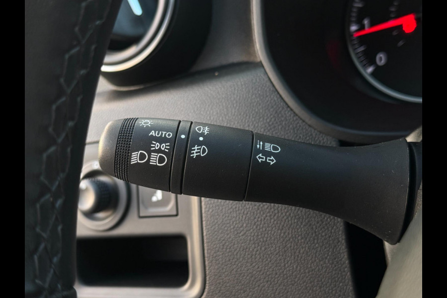 Dacia Duster 1.3 TCe Prestige TREKHAAK / CAMERA / PDC RONDOM / NAVIGATIE / LED / CARPLAY / PDC / NL AUTO