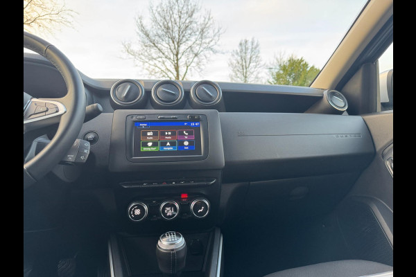 Dacia Duster 1.3 TCe Prestige TREKHAAK / CAMERA / PDC RONDOM / NAVIGATIE / LED / CARPLAY / PDC / NL AUTO